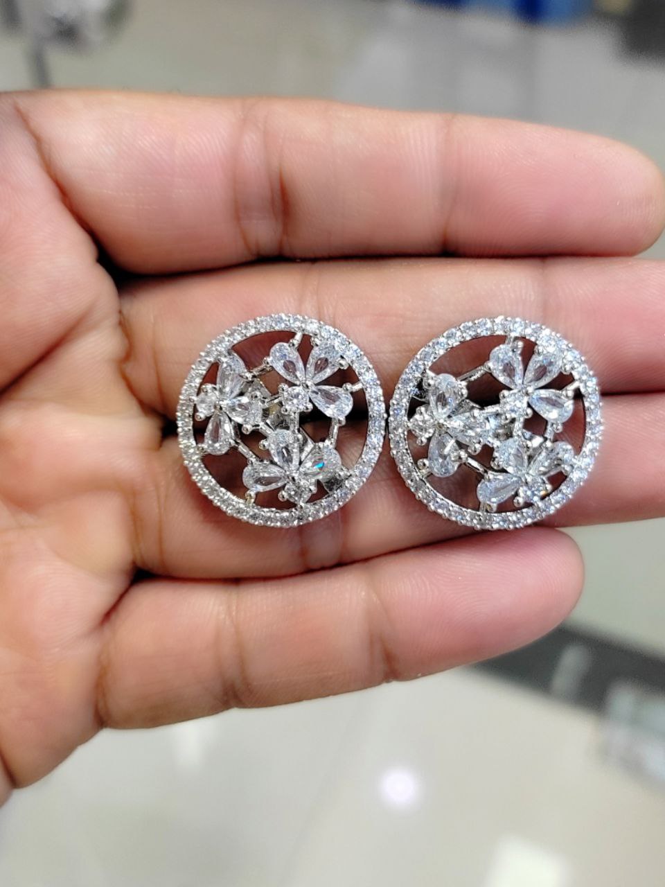 Gorgeous Diamond Earring
