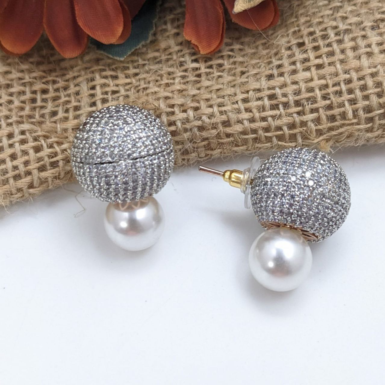 Stunning Pearl AD earring