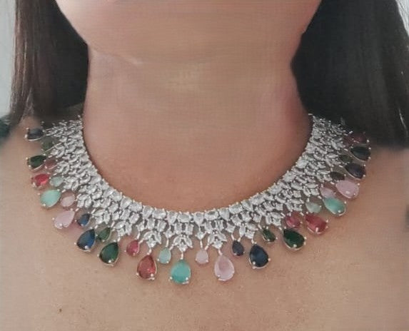 MULTI STONE AD NECKALCE