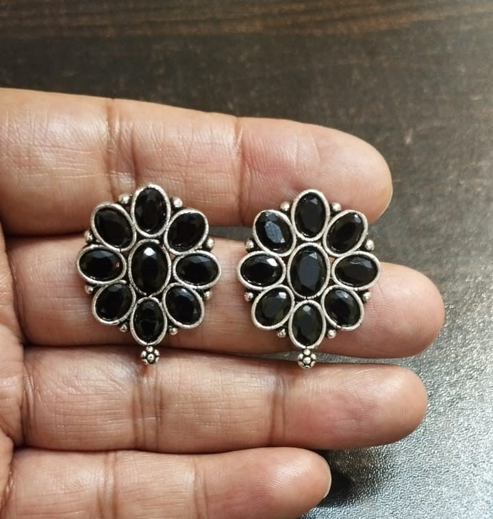 Multicolored Oxidised Stud