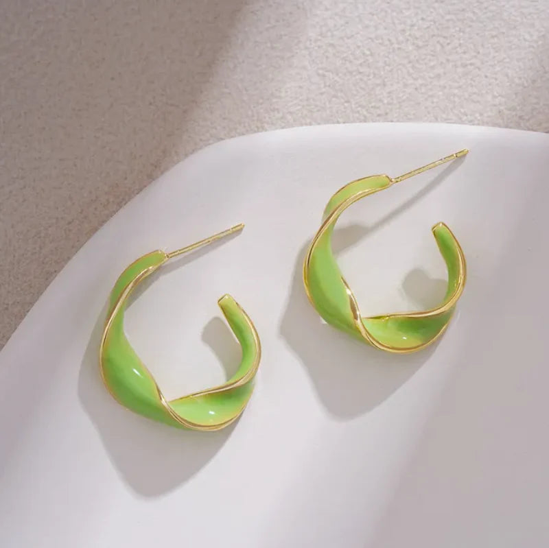 Twisted Hoop Earring