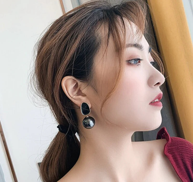 Pearl Drop Earring