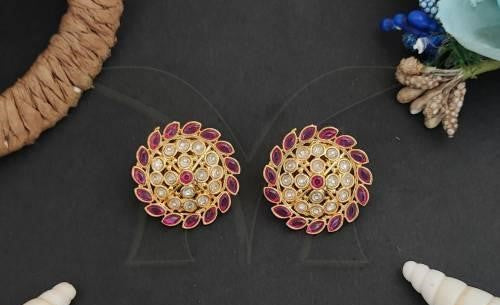 Shop affordable jewellery online in India from antique kundan designs to gold-plated oxidised earrings for women. Free shipping over ₹999 at Instar Jewellery.