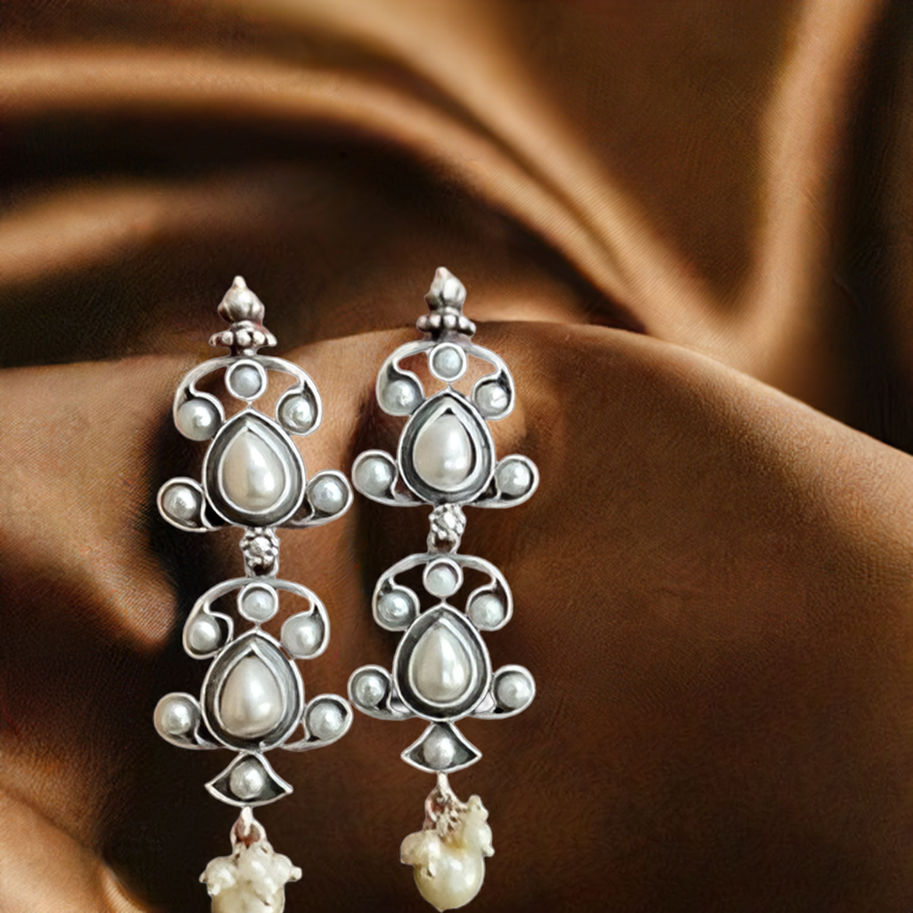 Pearl Oxidised Earring
