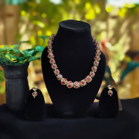 RUBY STONE NECKLACE