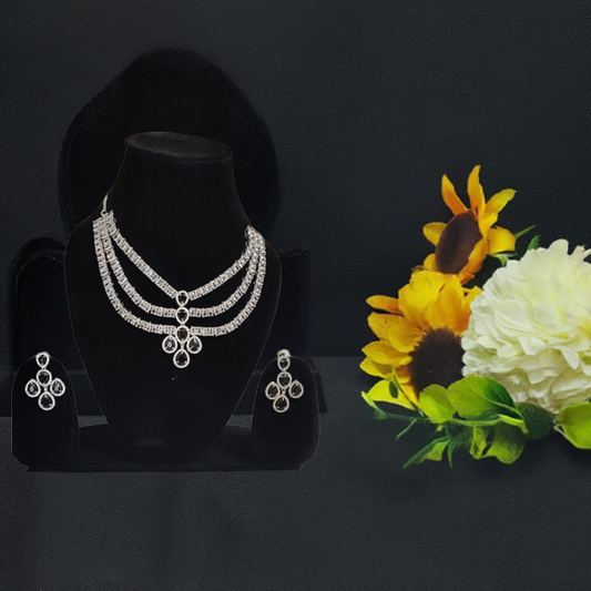 ETERNAL SPARKLE NECKLACE