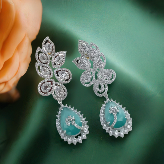 Exquisite Silvertone Green AD Earring