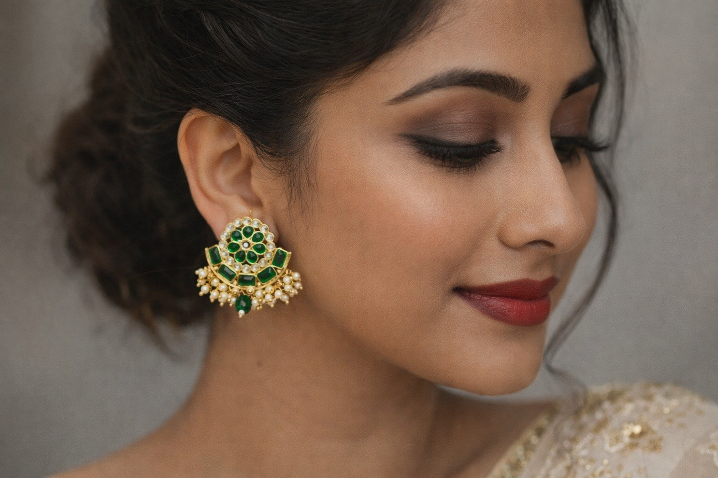 Elegant Green Ethnic Earring
